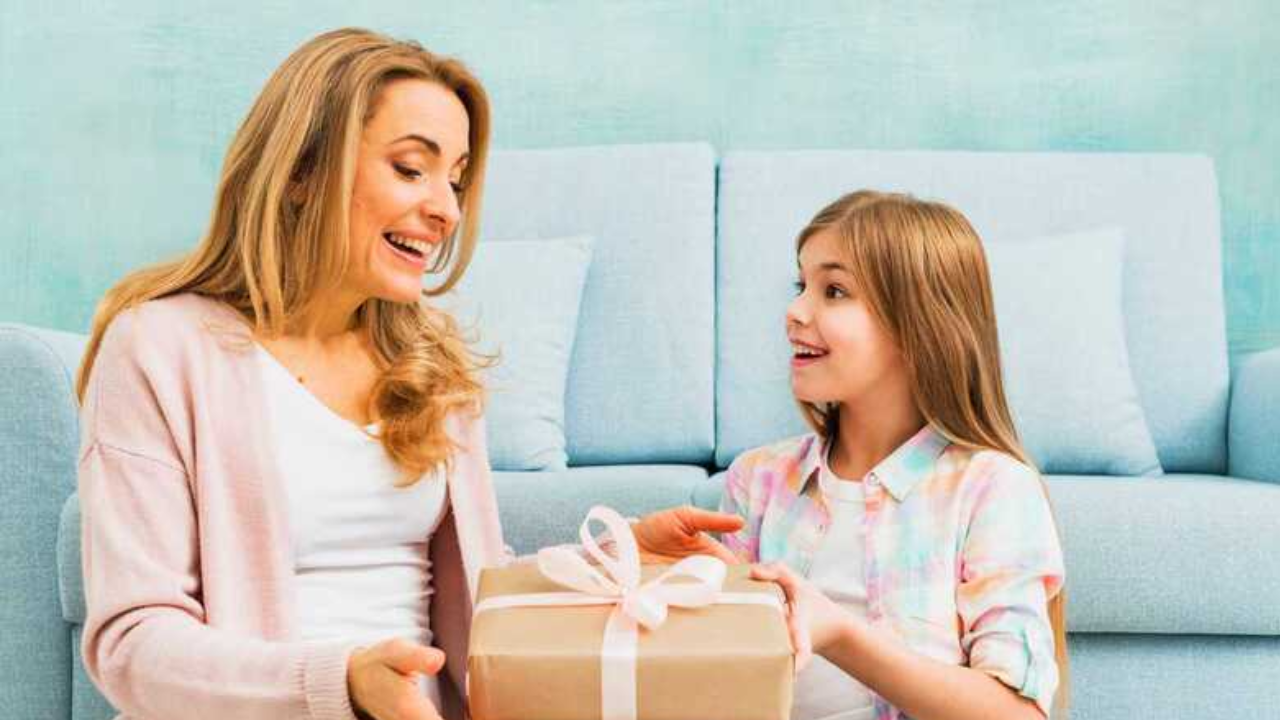 Kids and Tech: What LookWhatMomFound Moms Are Saying in 2025